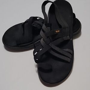 TEVA Voya Black Strappy Sandals, Size 9
